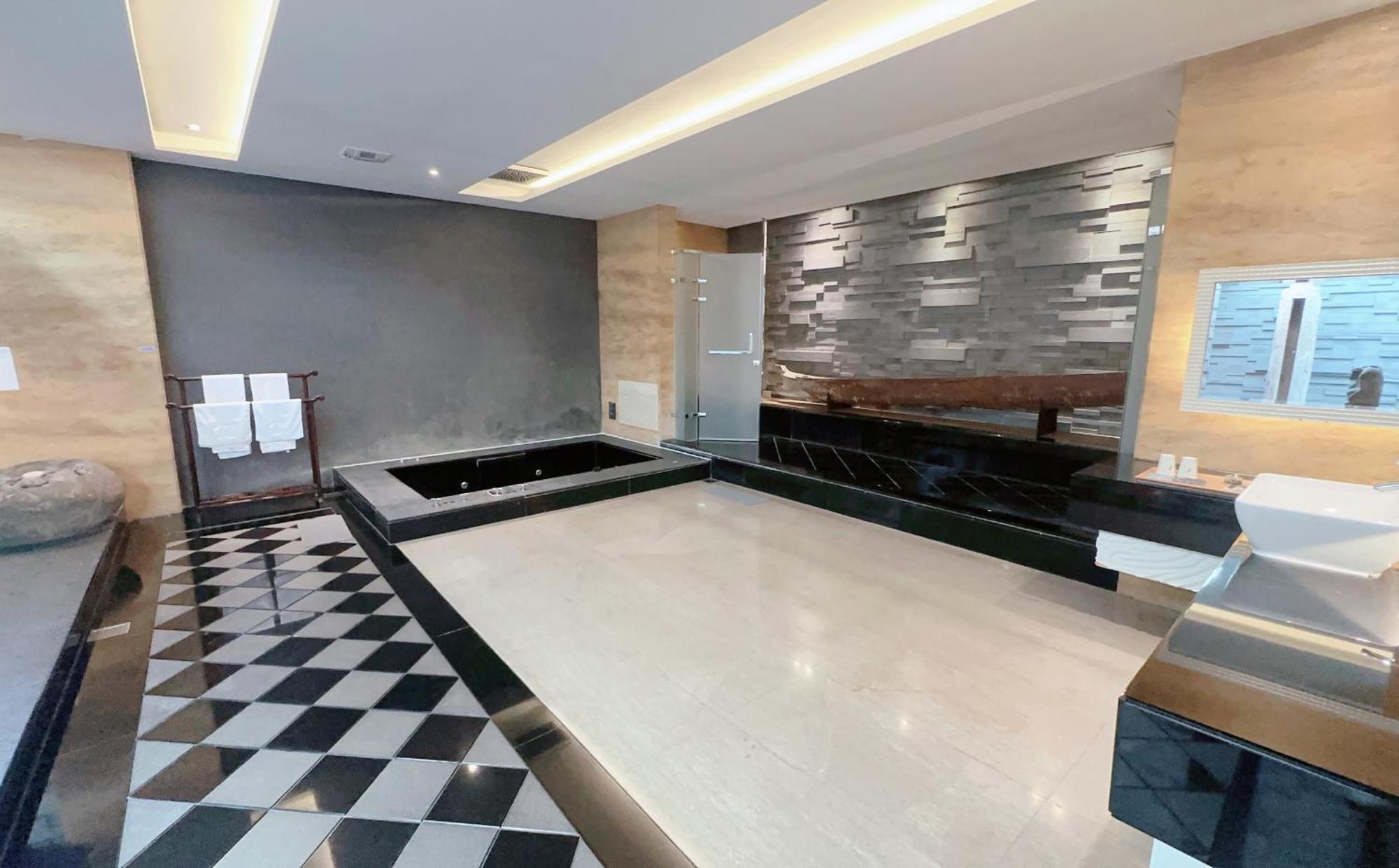 Huwei Orient Luxury Villa Motel מראה חיצוני תמונה